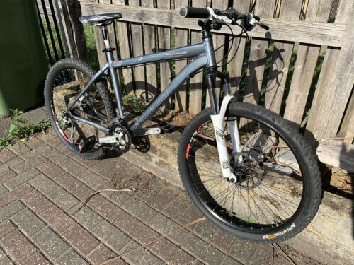 specialized rockhopper pro 26